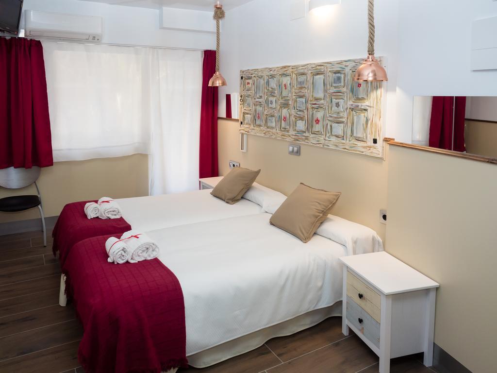 Hostal Boutique Luna De Gavin Cullera Exterior photo